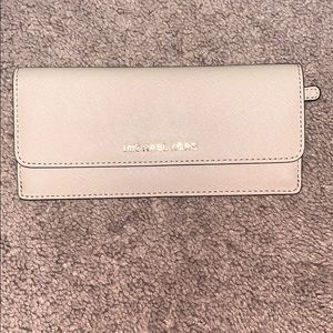Michael Kors Wallet (Bisque)